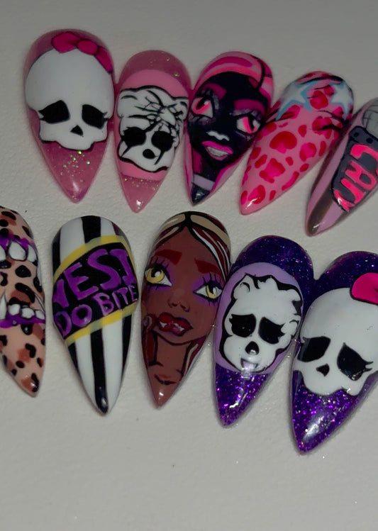 Monster High 🐈‍⬛